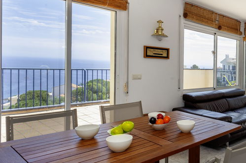 Foto 9 - Appartamento con 2 camere da letto a Llançà con terrazza e vista mare