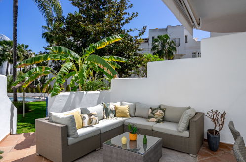 Photo 2 - Appartement de 2 chambres à Marbella avec piscine et vues à la mer