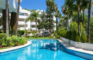 Photo 1 - 2 bedroom Apartment in Marbella with swimming pool and sea view