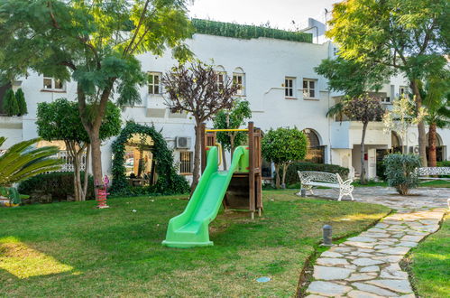 Foto 25 - Apartamento de 2 quartos em Marbella com piscina e jardim