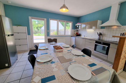 Photo 16 - 3 bedroom House in Lancieux with garden and sea view