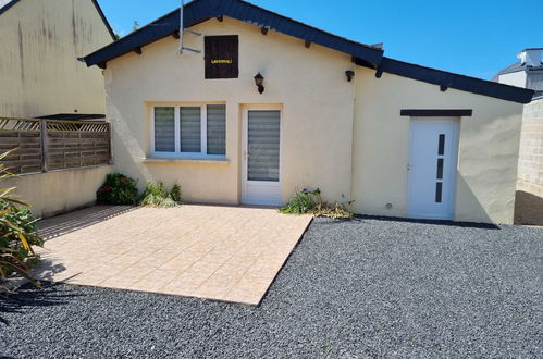 Photo 13 - Maison de 3 chambres à Lancieux avec jardin et vues à la mer