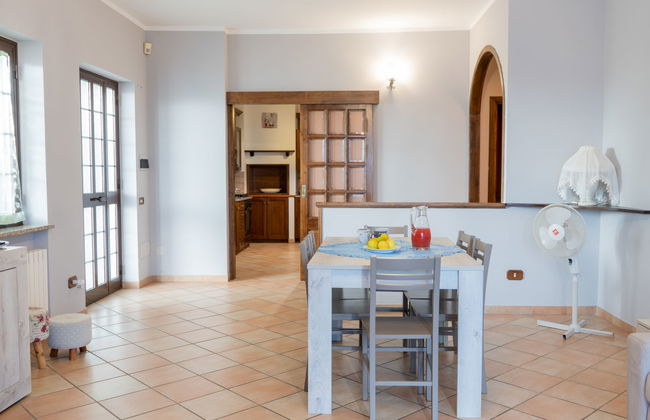 Apartamento de 4 quartos em Bolsena com piscina e jardim - Foto 8