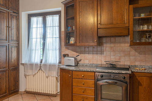 Photo 10 - 3 bedroom Apartment in Bolsena with swimming pool and garden