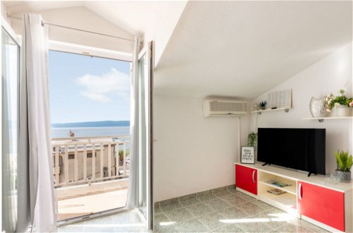 Foto 7 - Apartamento de 1 habitación en Dugi Rat con vistas al mar