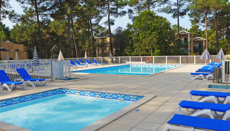 Photo 1 - 1 bedroom Apartment in Carcans with swimming pool