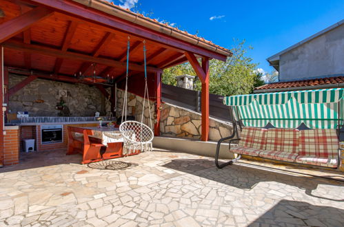 Photo 3 - Maison de 2 chambres à Crikvenica avec piscine privée et vues à la mer