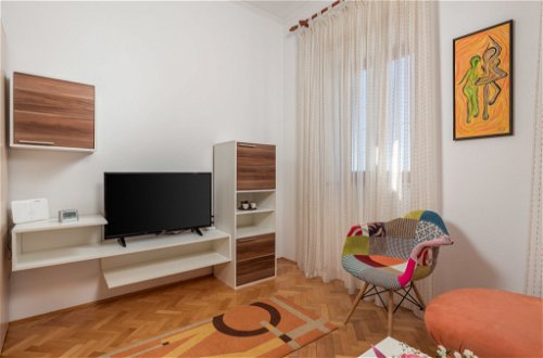 Photo 4 - 2 bedroom House in Crikvenica with private pool and sea view