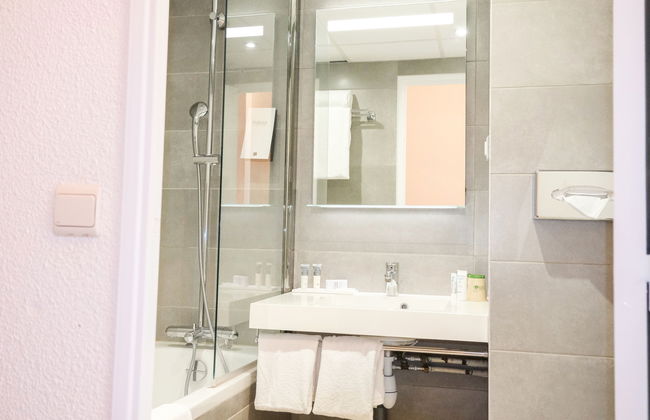 Apartamento de 2 quartos em Antibes com piscina e jardim - Foto 16