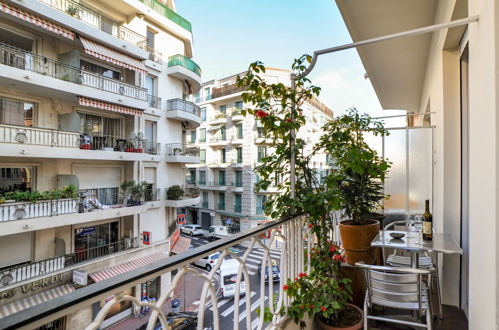 Foto 14 - Appartamento a Nizza con vista mare
