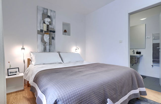 Casa de 4 quartos em Raša com piscina privada e jardim - Foto 5