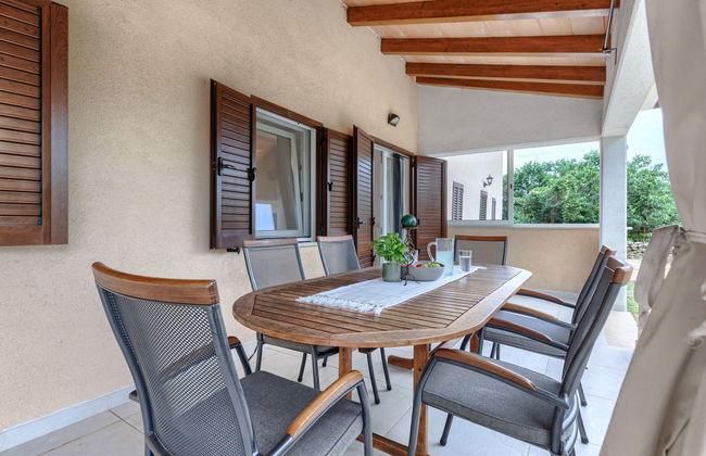 Casa de 4 quartos em Raša com piscina privada e jardim - Foto 35