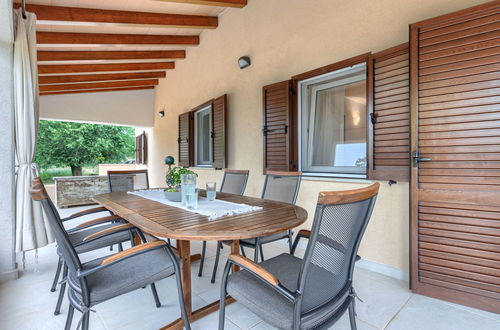 Foto 37 - Casa con 3 camere da letto a Raša con piscina privata e giardino