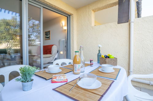 Foto 14 - Apartamento de 1 quarto em Fréjus com jardim e vistas do mar