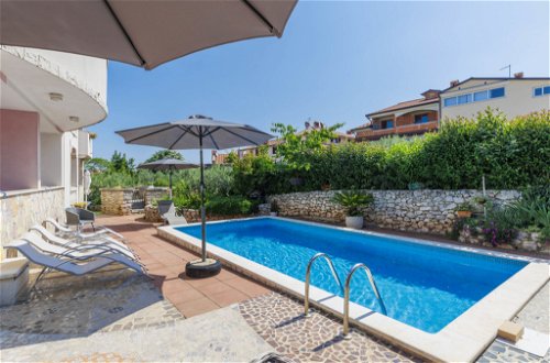 Photo 20 - Appartement de 2 chambres à Rovinj avec piscine et vues à la mer