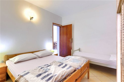 Foto 16 - Apartamento de 2 habitaciones en Rovinj con piscina y vistas al mar