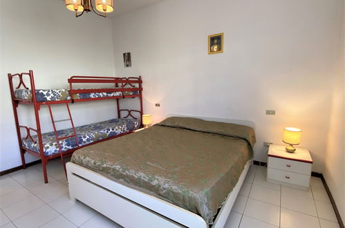 Foto 10 - Appartamento con 2 camere da letto a Rosignano Marittimo con vista mare