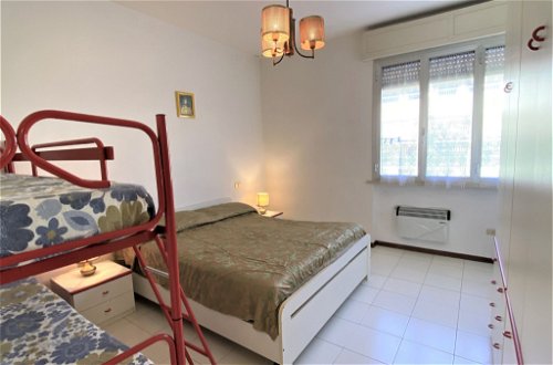 Foto 8 - Appartamento con 2 camere da letto a Rosignano Marittimo con vista mare