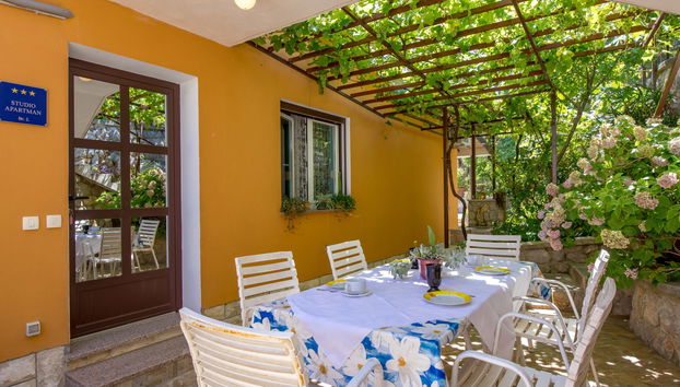 Apartment in Mošćenička Draga mit terrasse - Foto 4