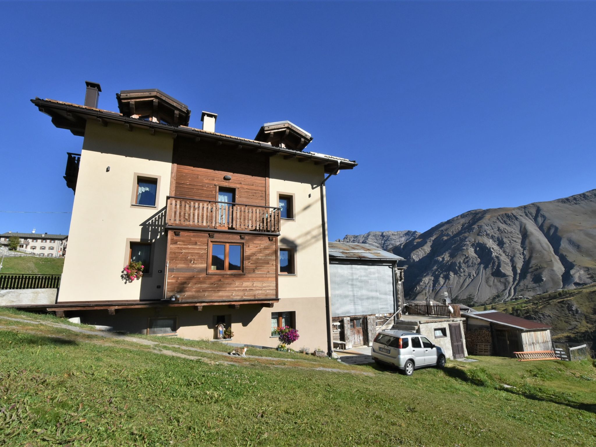 Foto 15 - Apartamento de 4 habitaciones en Livigno con vistas a la montaña