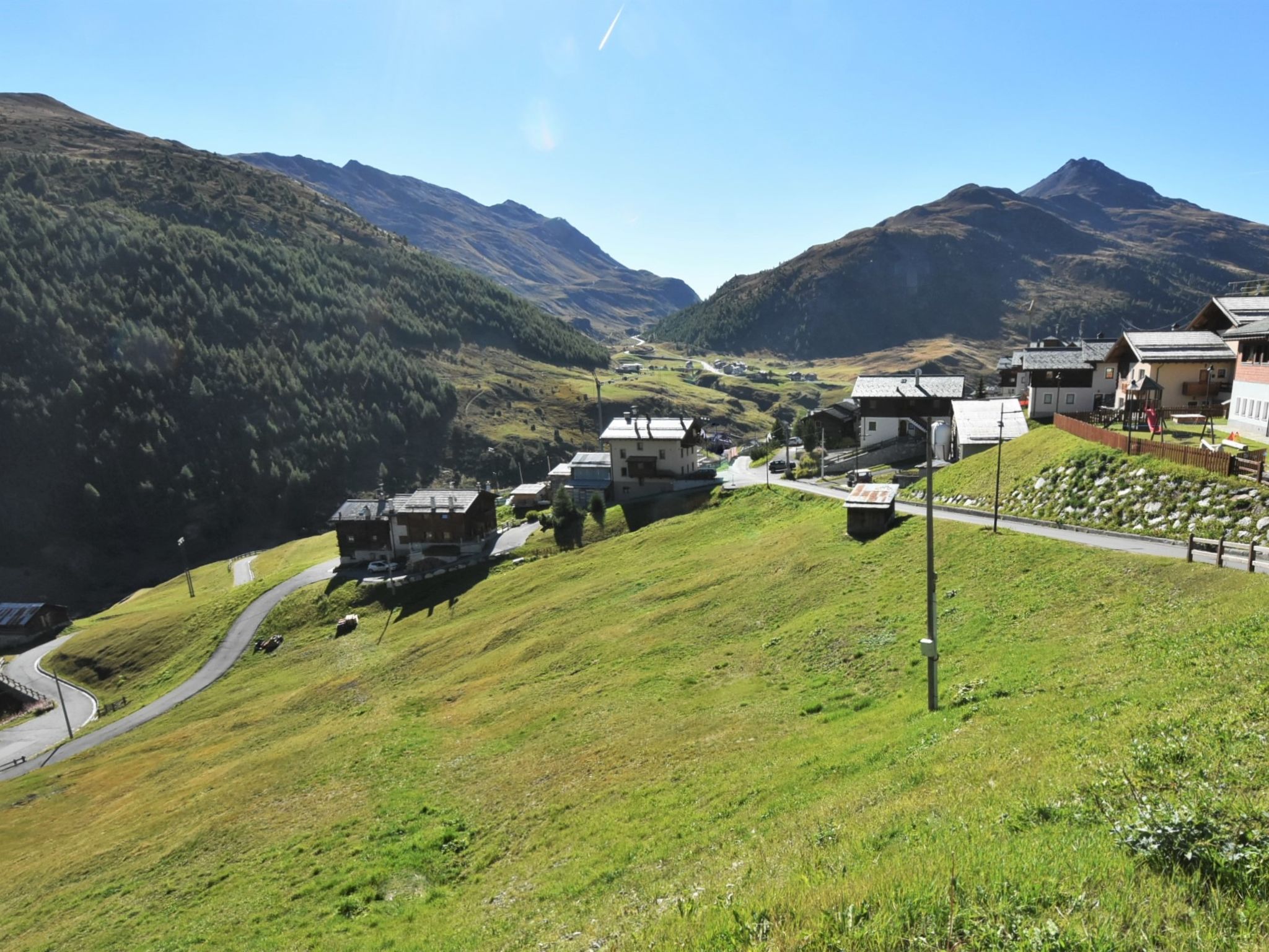 Foto 17 - Apartamento de 4 habitaciones en Livigno con vistas a la montaña