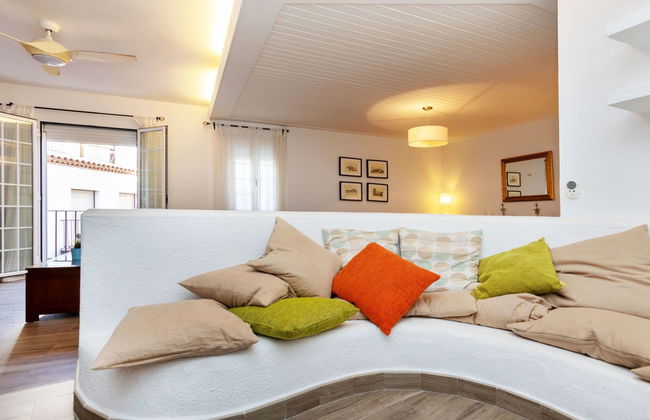 2 bedroom House in Tossa de Mar - Photo 12