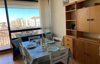 Foto 3 - Apartamento de 1 habitación en Le Grau-du-Roi con terraza y vistas al mar