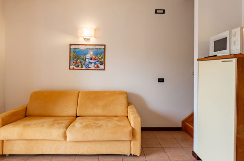 Foto 9 - Apartamento de 1 quarto em Garda com piscina e vista para a montanha