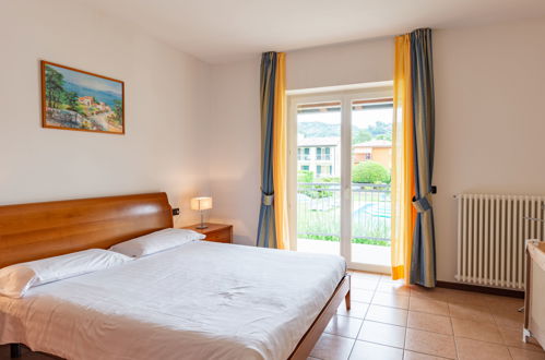 Foto 14 - Apartamento de 1 habitación en Garda con piscina y vistas a la montaña