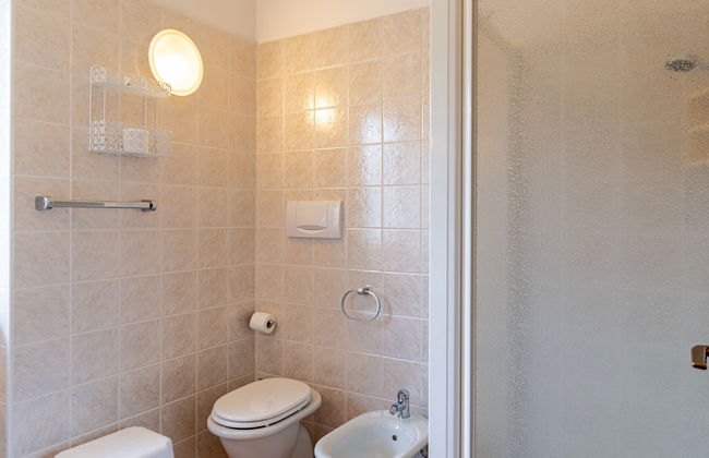 Apartment mit 2 Schlafzimmern in Garda mit schwimmbad und garten - Foto 22