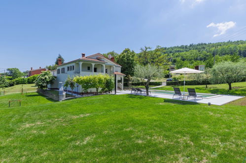 Foto 21 - Casa de 3 quartos em Pićan com piscina privada e jardim