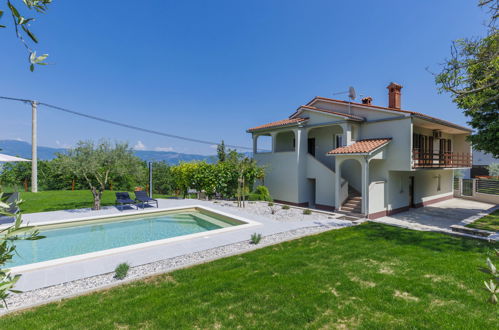 Foto 42 - Haus mit 3 Schlafzimmern in Pićan mit privater pool und garten