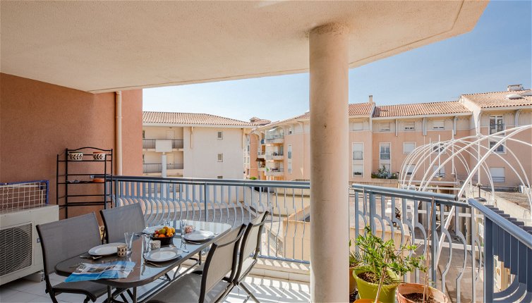 Foto 1 - Appartamento con 2 camere da letto a Fréjus con terrazza e vista mare