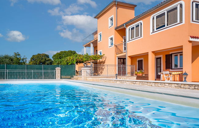 Casa de 7 quartos em Bale com piscina privada e jardim - Foto 15