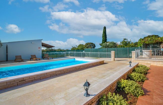 Casa de 7 quartos em Bale com piscina privada e jardim - Foto 19