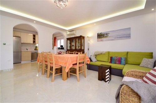 Photo 10 - 4 bedroom House in Marina with private pool and sea view
