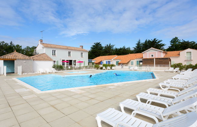Casa de 2 quartos em Saint-Hilaire-de-Riez com piscina e terraço - Foto 1
