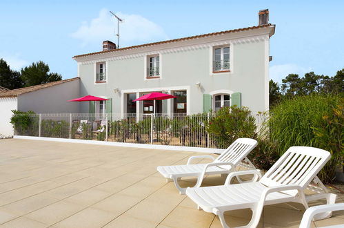 Foto 16 - Casa con 2 camere da letto a Saint-Hilaire-de-Riez con piscina e vista mare