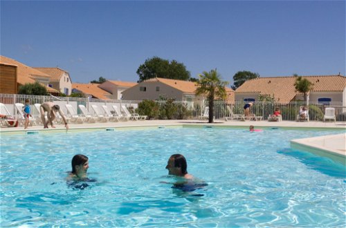 Foto 18 - Casa con 2 camere da letto a Saint-Hilaire-de-Riez con piscina e vista mare
