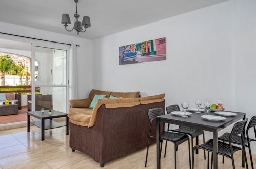 Foto 14 - Appartamento con 2 camere da letto a Benalmádena con piscina e vista mare
