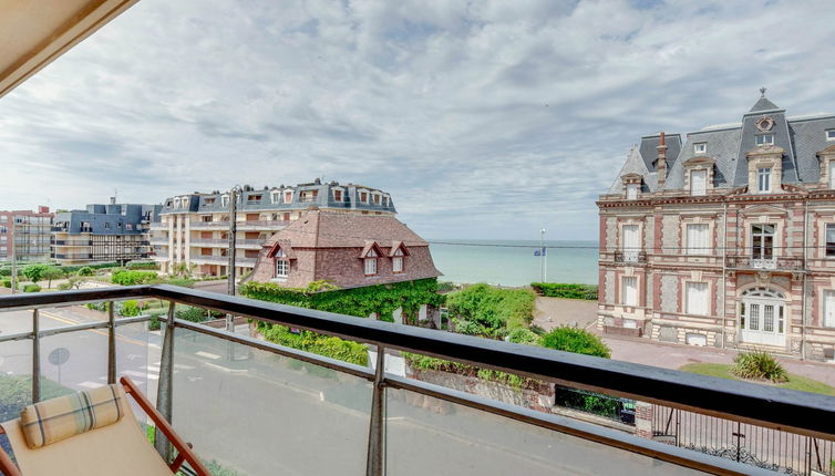 Foto 1 - Apartamento de 1 habitación en Cabourg con vistas al mar