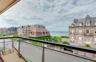 Foto 1 - Apartamento de 1 habitación en Cabourg con vistas al mar