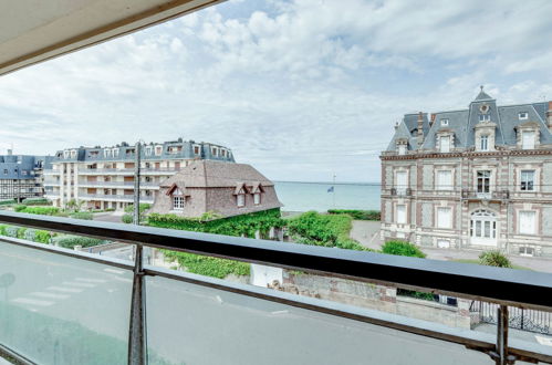 Foto 12 - Apartment mit 1 Schlafzimmer in Cabourg mit blick aufs meer