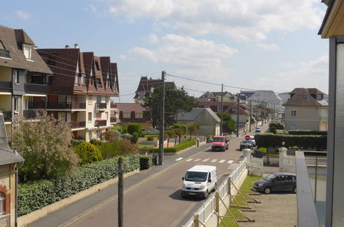 Foto 14 - Apartamento de 1 habitación en Cabourg con vistas al mar