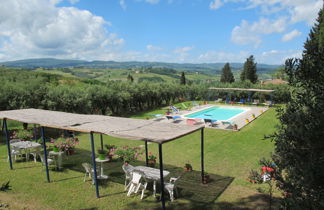 Foto 1 - Apartamento de 2 quartos em Certaldo com piscina e jardim