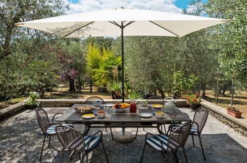 Foto 4 - Casa de 2 quartos em Siena com piscina e jardim