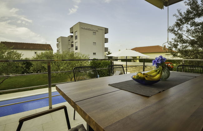 Casa de 6 quartos em Bibinje com piscina privada e jardim - Foto 39