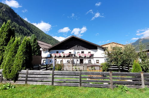 Foto 1 - Casa con 3 camere da letto a Längenfeld con giardino e terrazza