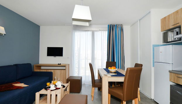 Casa de 4 quartos em Agde com piscina e terraço - Foto 4