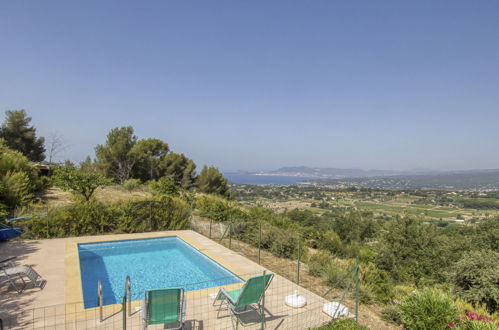 Foto 30 - Casa de 3 habitaciones en La Cadière-d'Azur con piscina privada y vistas al mar